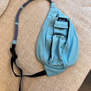 Kavu Robe Sling Bag Aqua Blue Small